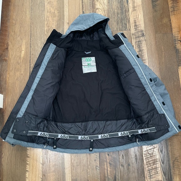 686 Snow ski snowboard jacket coat boy 16-18 - Picture 2 of 8